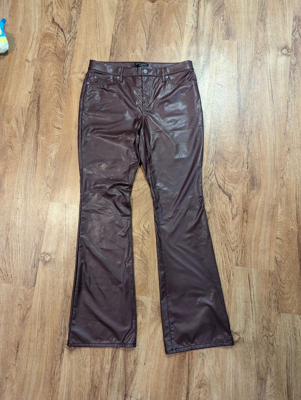 Banana Republic Faux Leather Bootcut Pants 31/12 – Deep Burgundy Wine, Chic Fit